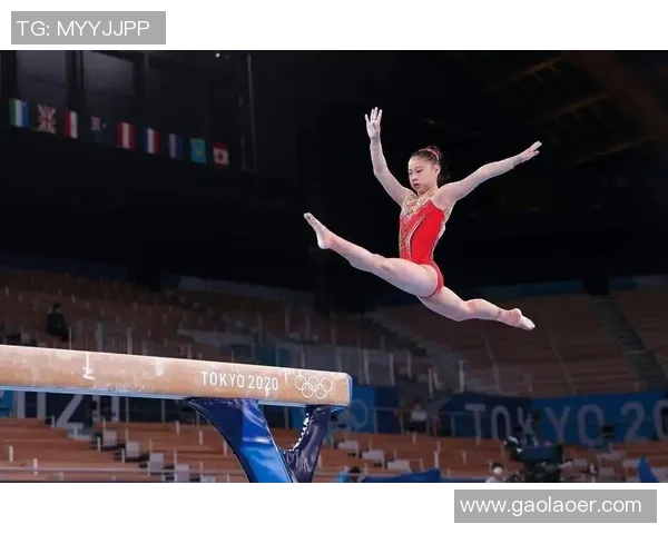 西安街舞队在攀岩联赛中的灵活性展现与战术分析 西安街舞队在攀岩联赛中的灵活性展现与战术分析